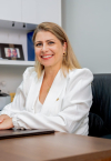 Dra. Cíntia Lange Leone